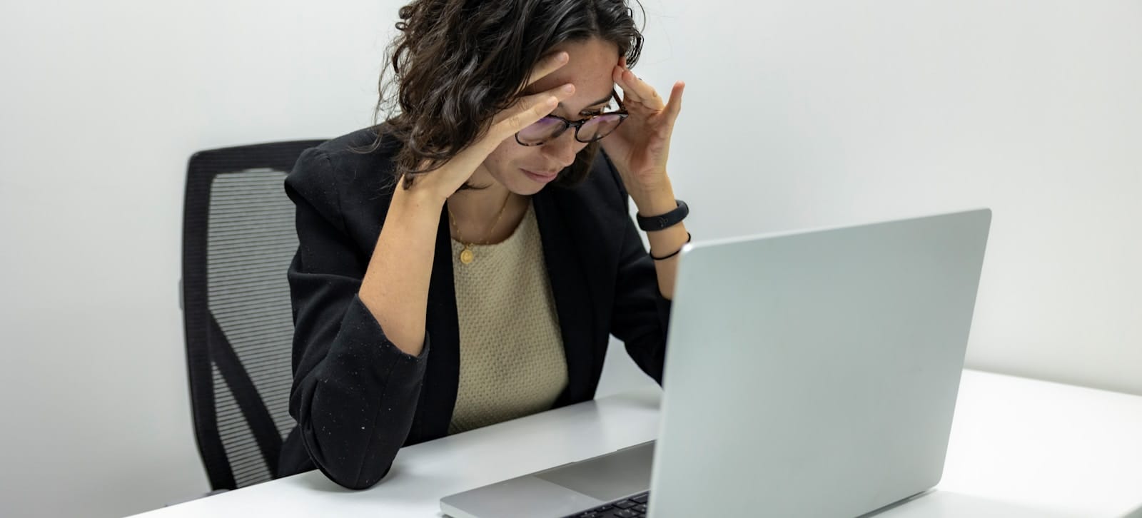 Stressed office worker considering immediate resignation due to mental health concerns in the Philippines